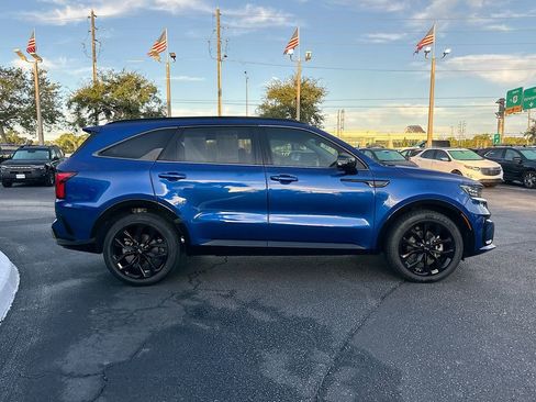 Used 2021 Kia Sorento SX image 5