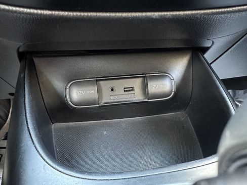 Used 2014 Kia Soul FWD image 18
