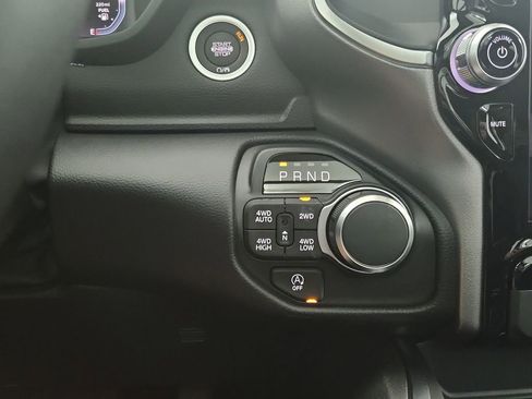 New 2026 RAM 1500 Big Horn AWD/4WD image 19