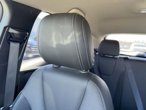 Used 2025 Buick Encore GX Preferred image 50