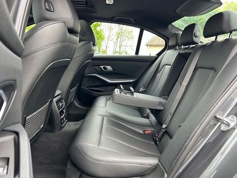 Used 2020 BMW 330i xDrive Sedan w/ M Sport Package AWD/4WD image 15