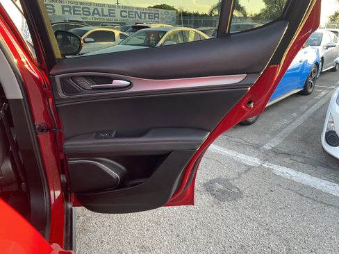 Used 2018 Alfa Romeo Stelvio Sport w/ Quick Order Package 22J Sport image 21