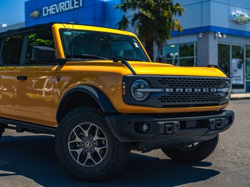 Used 2021 Ford Bronco Badlands AWD/4WD image 3