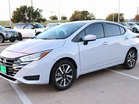 New 2025 Nissan Versa SV w/ Trunk Package image 3