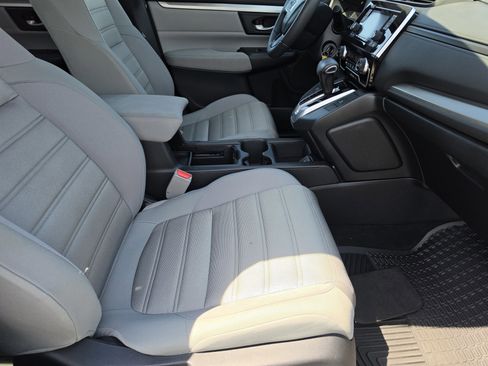 Used 2017 Honda CR-V LX image 13
