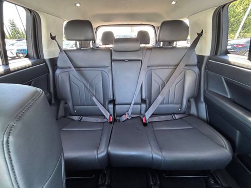 Used 2025 Hyundai Santa Fe SEL AWD/4WD image 42