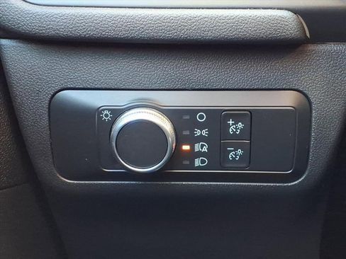 Used 2022 Ford Escape SE image 22