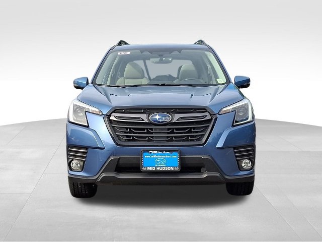Used 2023 Subaru Forester Limited AWD/4WD image 2