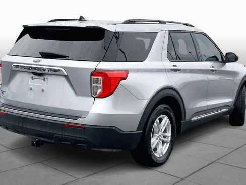 Certified 2023 Ford Explorer XLT image 12