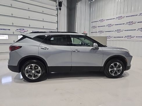 Used 2024 Chevrolet Blazer LT w/ Convenience Package image 9