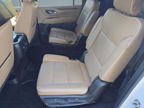 Used 2021 Chevrolet Suburban Premier w/ Premium Package image 13