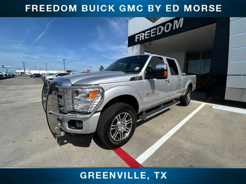 Used 2016 Ford F250 Platinum w/ FX4 Off-Road Package AWD/4WD image 1