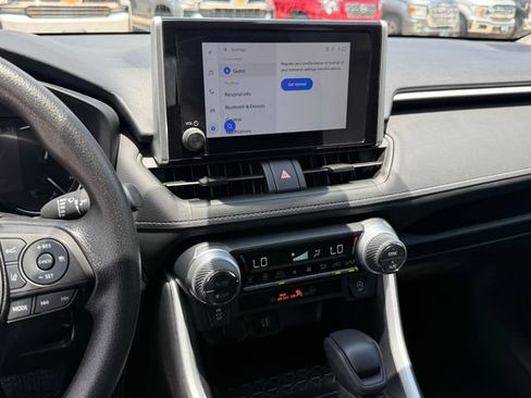 Used 2025 Toyota RAV4 XLE w/ Convenience Package FWD image 17