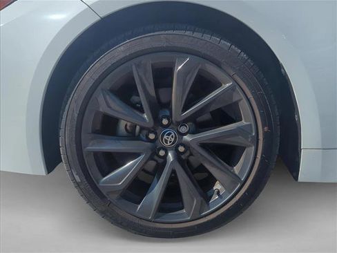 Used 2023 Toyota Corolla SE image 9