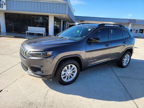 Used 2022 Jeep Cherokee Latitude Lux AWD/4WD image 1