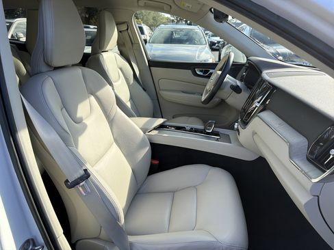Certified 2023 Volvo XC60 B5 Plus image 35