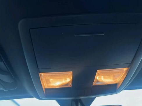 Used 2012 Dodge Challenger R/T image 20