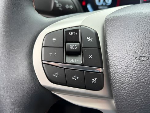 New 2026 Ford Explorer Active w/ Active Comfort Package AWD/4WD image 22