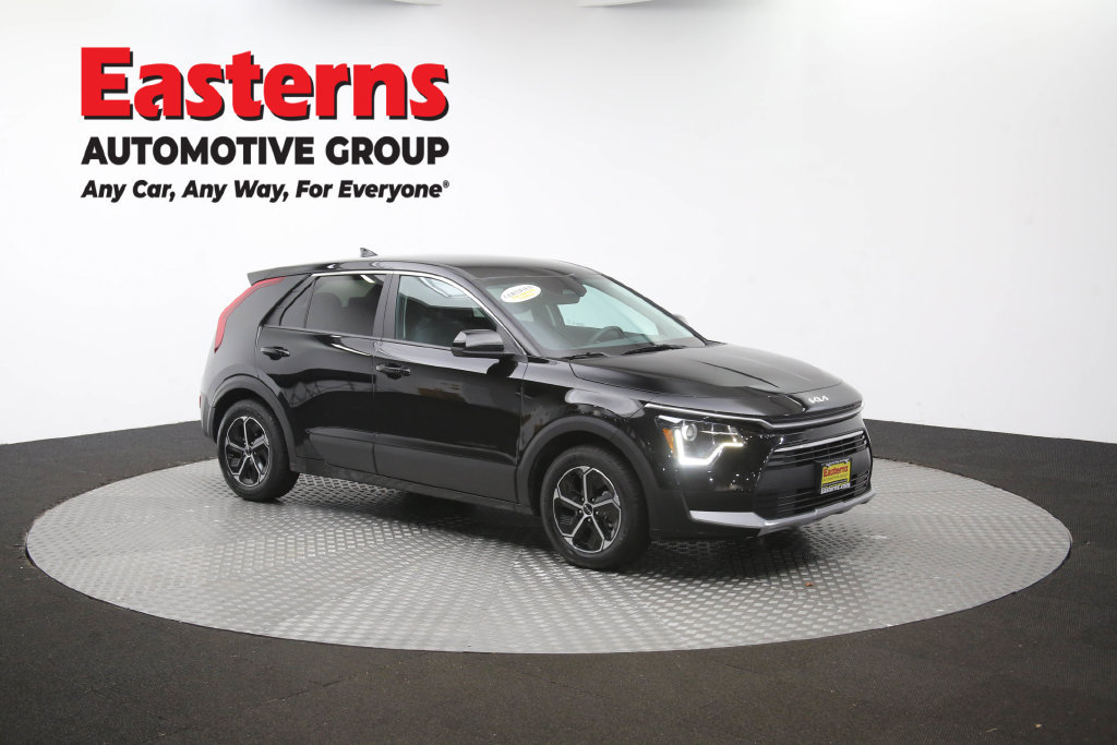 Used 2025 Kia Niro LX FWD image 47