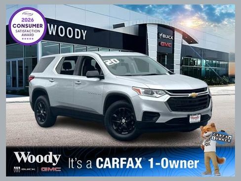 Used 2020 Chevrolet Traverse LS FWD image 1