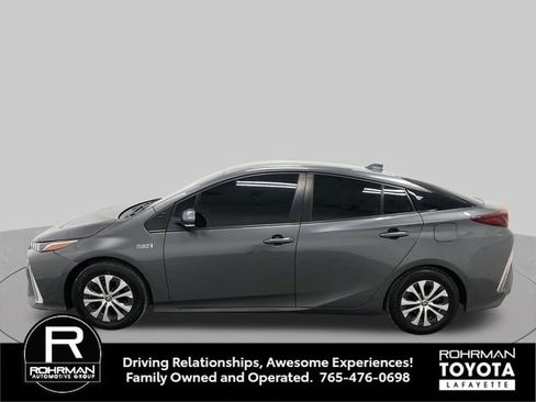 Used 2022 Toyota Prius Prime XLE FWD image 3
