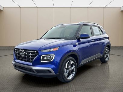 Certified 2025 Hyundai Venue Limited