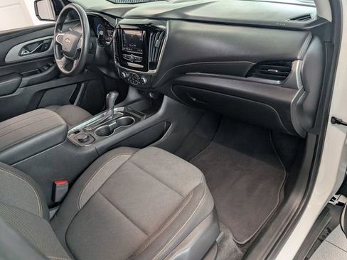 Certified 2020 Chevrolet Traverse LS image 17