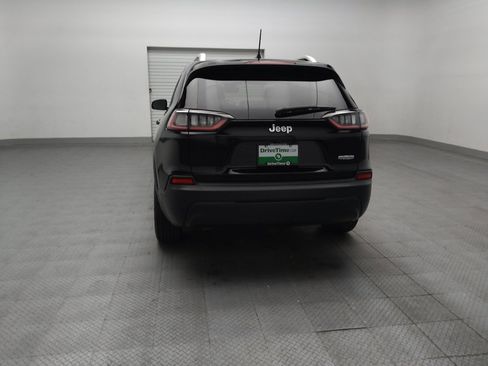 Used 2021 Jeep Cherokee Latitude FWD image 6