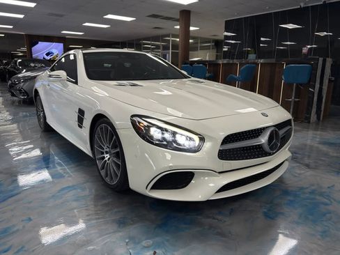 Used 2017 Mercedes-Benz SL 450 image 1