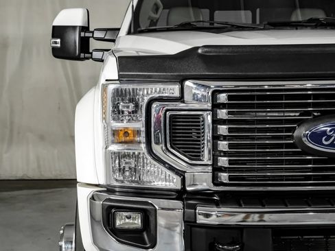 Used 2021 Ford F450 Lariat w/ Lariat Value Package AWD/4WD image 39