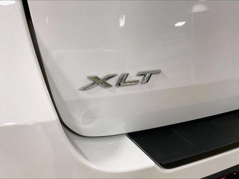 Certified 2024 Ford Explorer XLT w/ Equipment Group 202A AWD/4WD image 8