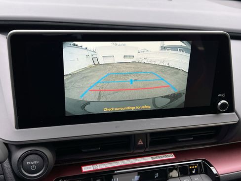 New 2026 Toyota Prius Plug-In Hybrid FWD image 19