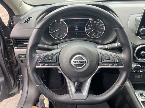 Used 2021 Nissan Sentra SV FWD image 29