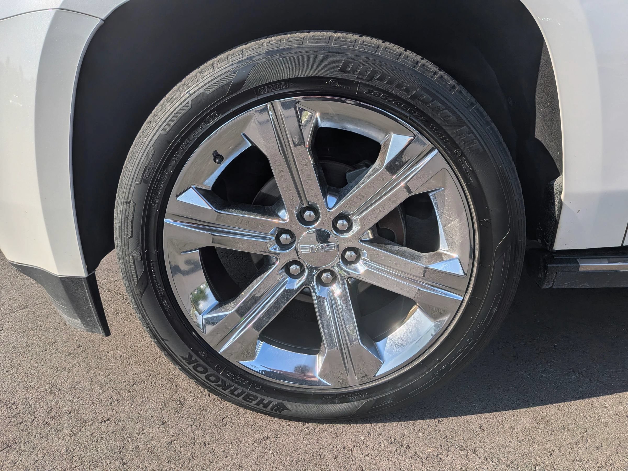 Used 2016 GMC Yukon Denali w/ Open Road Package AWD/4WD image 13