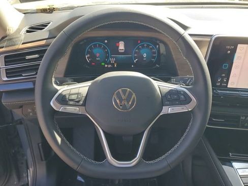 New 2026 Volkswagen Atlas SE FWD image 20