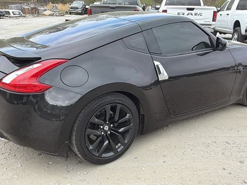 Used 2017 Nissan 370Z Coupe image 8