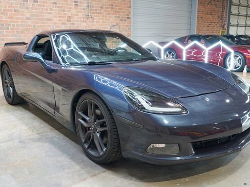 Used 2013 Chevrolet Corvette Coupe w/ Battery Protection Package RWD image 21