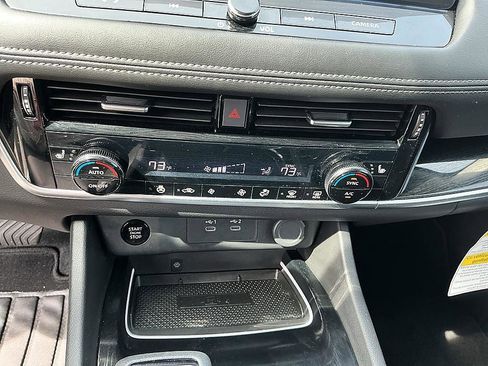 Certified 2025 Nissan Rogue SL image 19