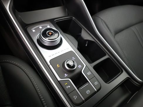 Used 2024 Kia Sorento EX image 12