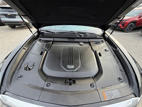 Used 2024 Cadillac Lyriq Luxury image 30