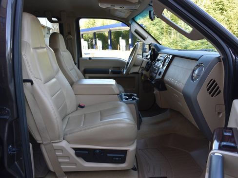Used 2008 Ford F350 Lariat image 9