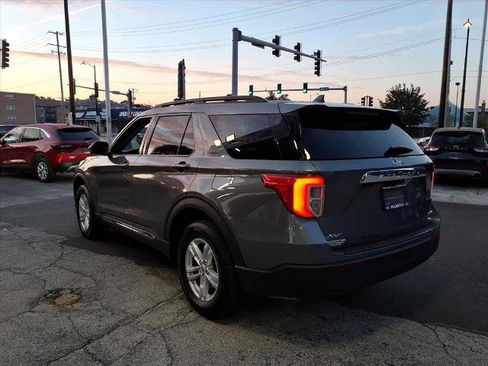 Certified 2023 Ford Explorer XLT image 5