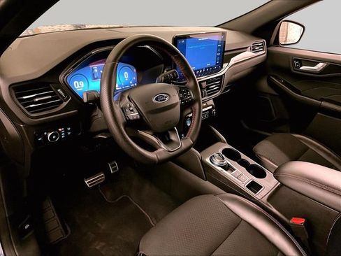 Certified 2023 Ford Escape ST-Line Elite AWD/4WD image 12