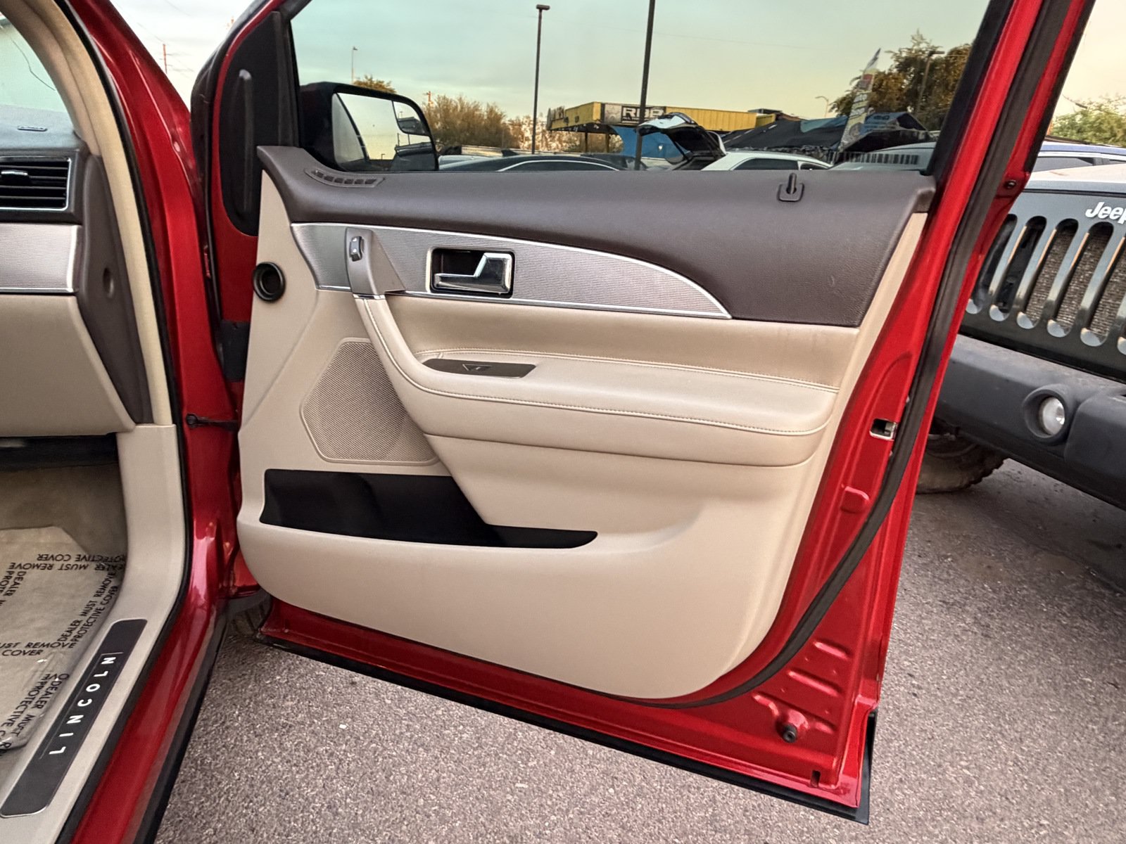 Used 2011 Lincoln MKX 2WD w/ 101A Rapid Spec Order Code image 12