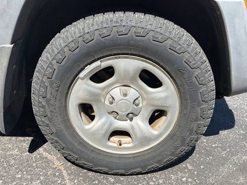 Used 2006 Jeep Liberty Sport AWD/4WD image 10