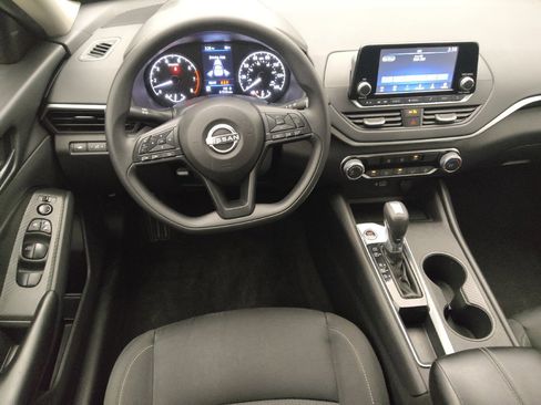 Used 2023 Nissan Altima 2.5 S FWD image 22