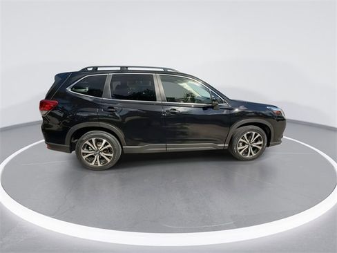 Used 2023 Subaru Forester Limited image 9