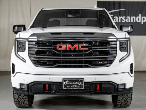 Used 2023 GMC Sierra 1500 AT4 image 3