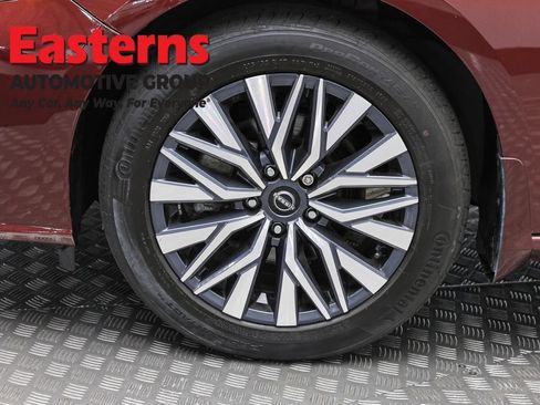 Used 2023 Nissan Altima 2.5 SV AWD/4WD image 32