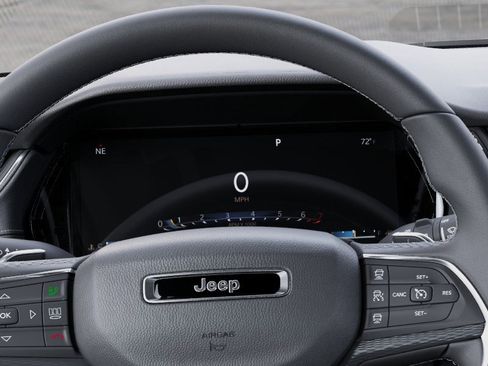 New 2025 Jeep Grand Cherokee Laredo w/ Luxury Tech Group I image 17